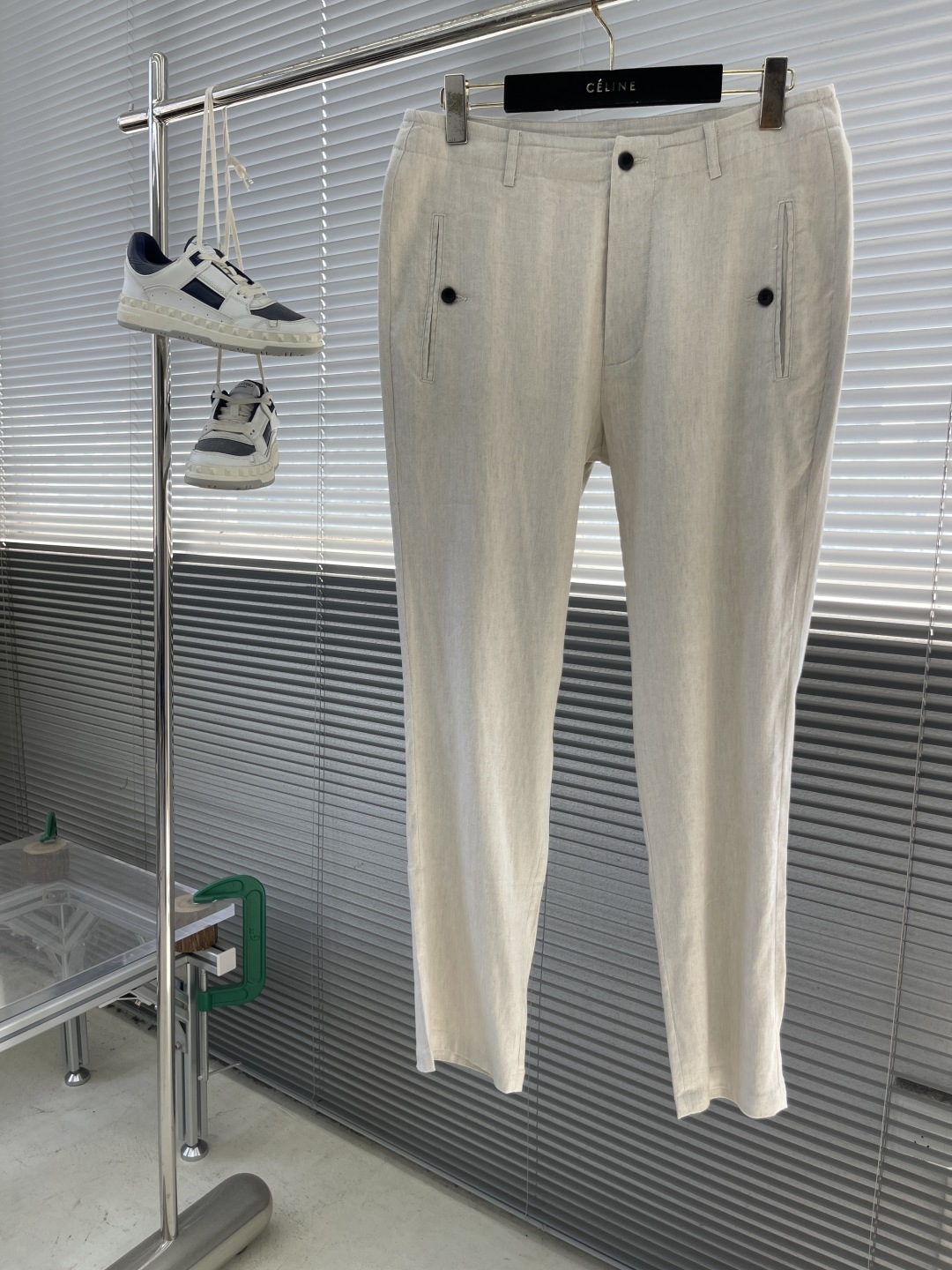 -Loro Piana 2025ss春夏新款商务休闲裤,非常有品味一款轻商务系列………………
是有品