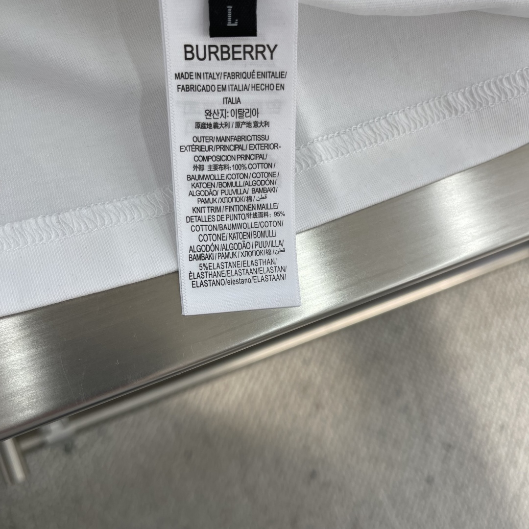 Burberry Summer Fashion Casual Short Sleeve T-Shirt - Classic & Stylish 7 cmp i1744718603719 7352 0 3