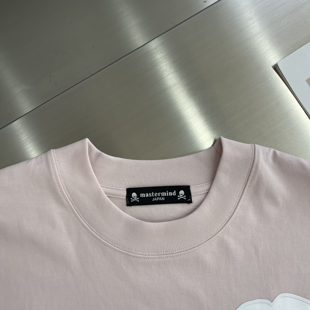 Mastermind JAPAN Pink Cotton T-Shirt with Skull Print, Spring/Summer 2025 3 cmp i1744719528717 2502 0 0