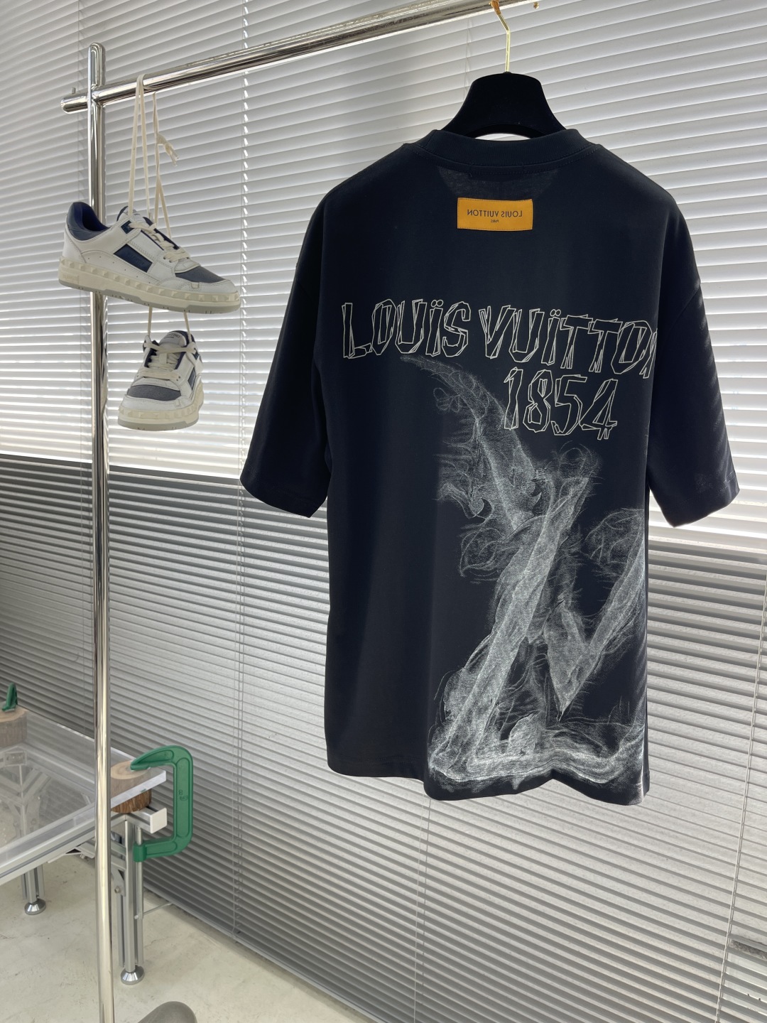 Louis Vuitton Men's 2025 Casual Short Sleeve T-Shirt, Fashionable and Versatile 8 cmp i1744721460245 284 0 7
