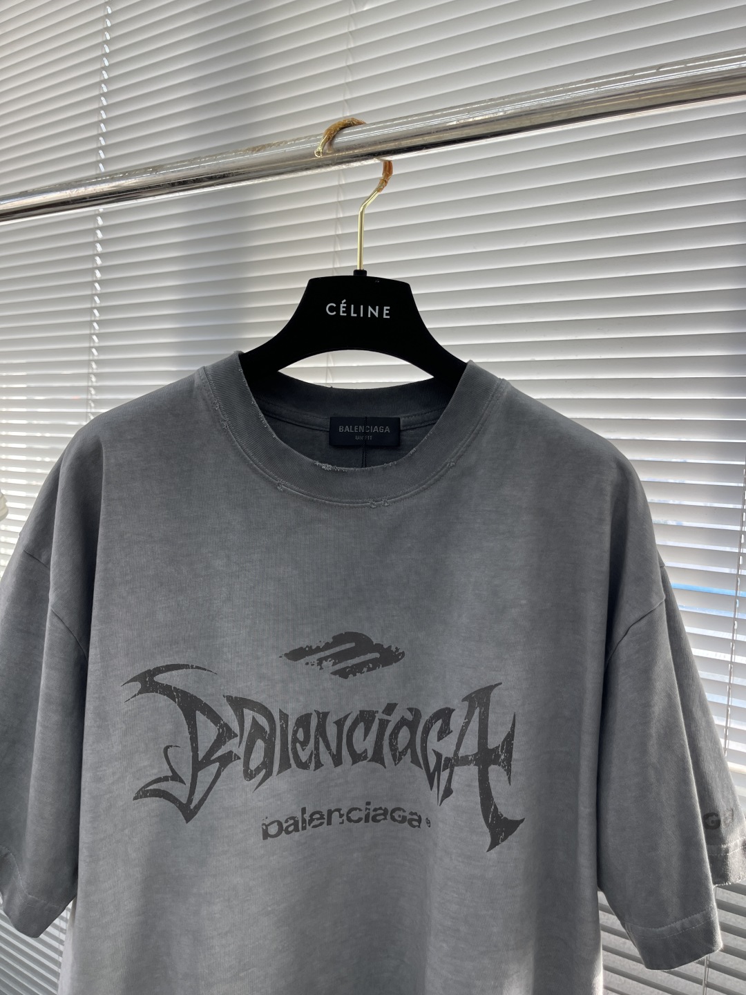 Balenciaga Distressed Logo Print Oversized T-Shirt - Unisex 2 cmp i1744721674804 8390 0 6