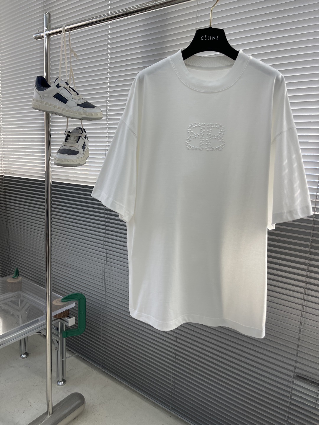 Balenciaga 2025 Spring/Summer Fashion T-Shirt with Rhinestone Logo 1 cmp i1744721934731 5752 0 5
