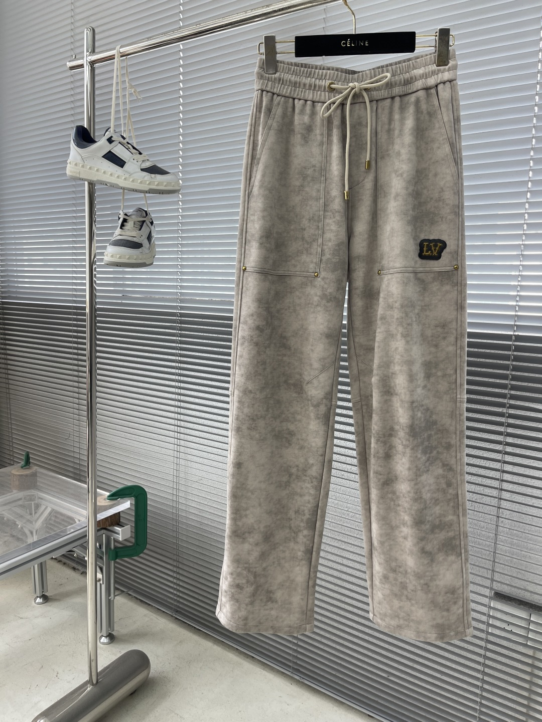 Louis Vuitton 25SS Casual Pants, Comfortable Drawstring Waist, Chic Logo