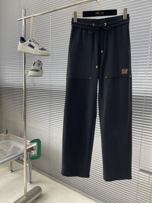 Louis Vuitton 25SS Casual Pants with Metal Logo - Comfortable and Stylish 1 Louis Vuitton 25SS Casual Pants with Metal Logo - Comfortable and Stylish