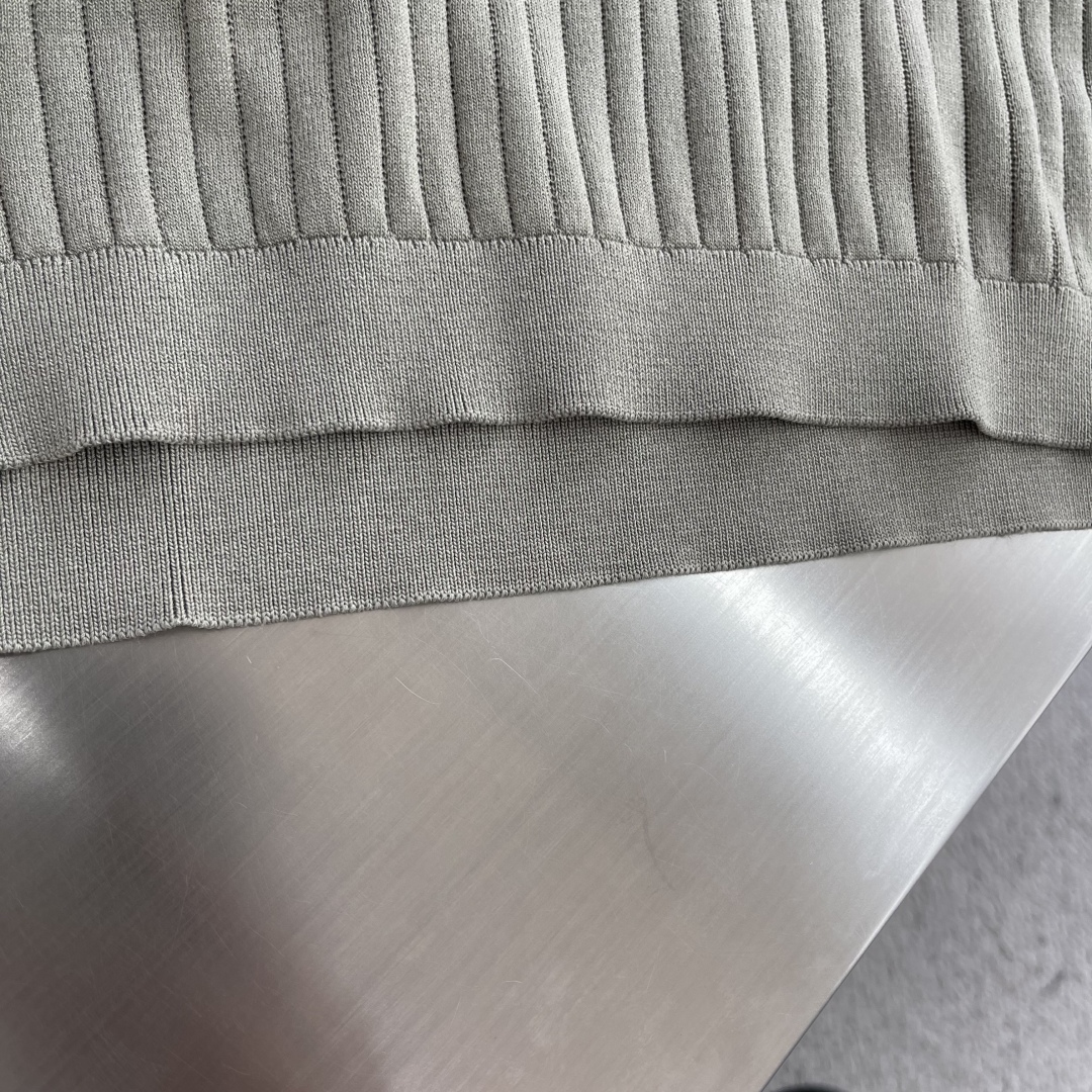 Men's Ribbed Knit Short Sleeve T-Shirt with Contrast Trim - Silk & Cotton 6 cmp i1744802535364 5529 0 3