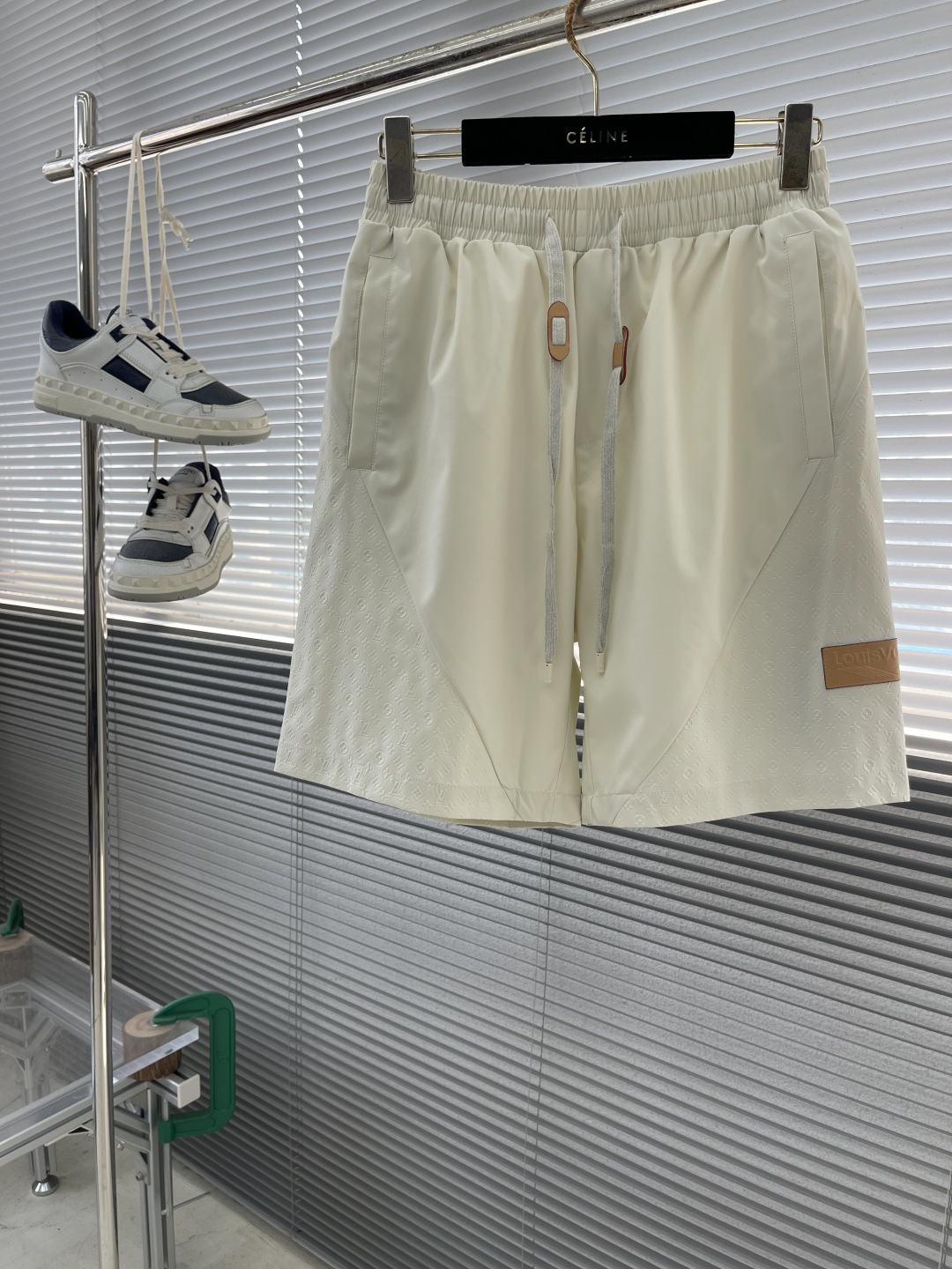 Louis Vuitton 2025 Summer Men's Shorts with Logo Print - Stylish & Versatile