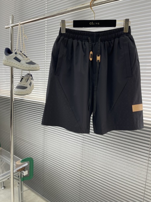 Louis Vuitton 2025 Summer Men's Black Shorts with Logo Print 1 Louis Vuitton 2025 Summer Men's Black Shorts with Logo Print