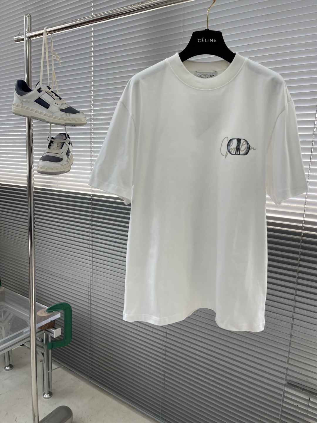 Dior Men's White Cotton T-Shirt with Signature CD Logo - Casual & Stylish 1 cmp i1744807650907 8042 0 5