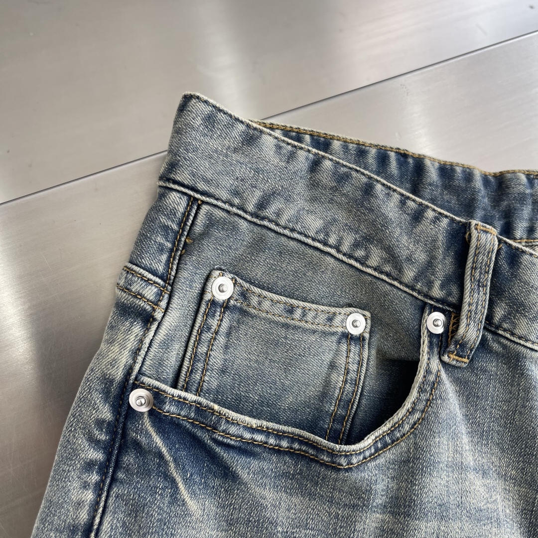 Brioni Denim Jeans Crafted with Tencel, Modal, and Lycra - Classic Fit 4 cmp i1744886037994 6929 0 2