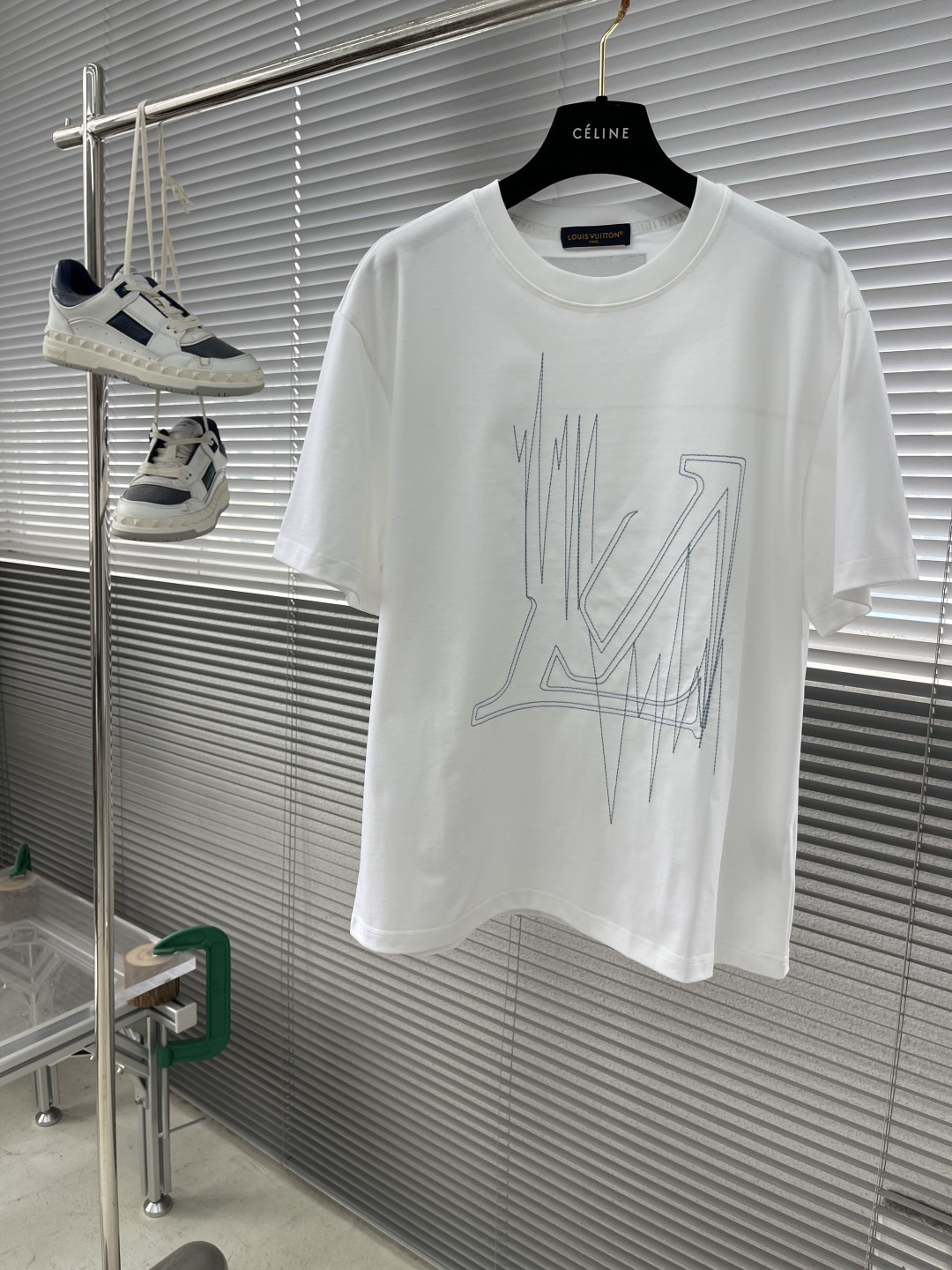 Louis Vuitton Men's White Cotton T-Shirt with Embroidered Logo
