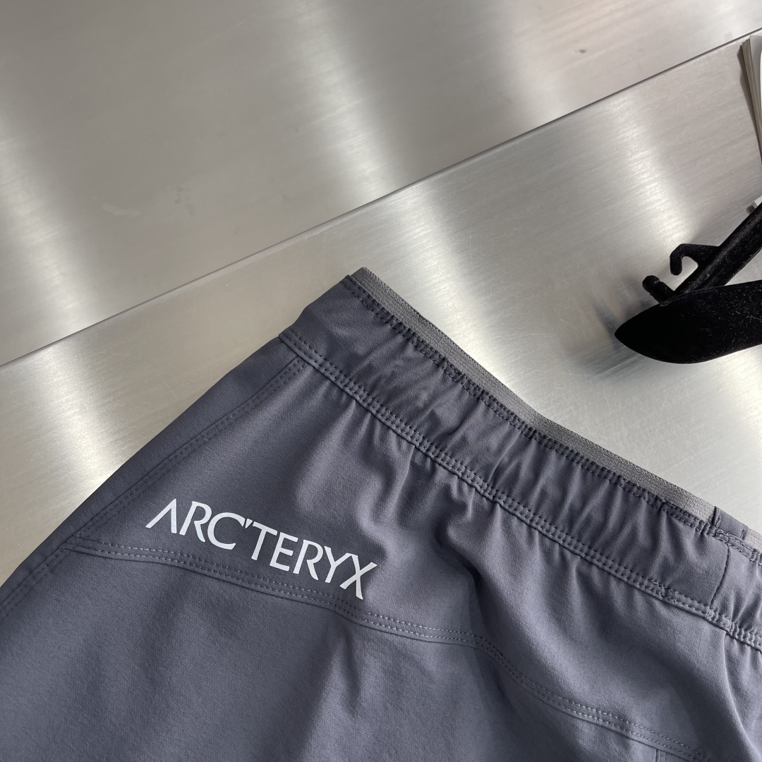 Arc'teryx Men's Grey Outdoor Quick-Dry Ripstop Hiking Pants With Reflective Logo 9 cmp i1744970022093 8049 0 6
