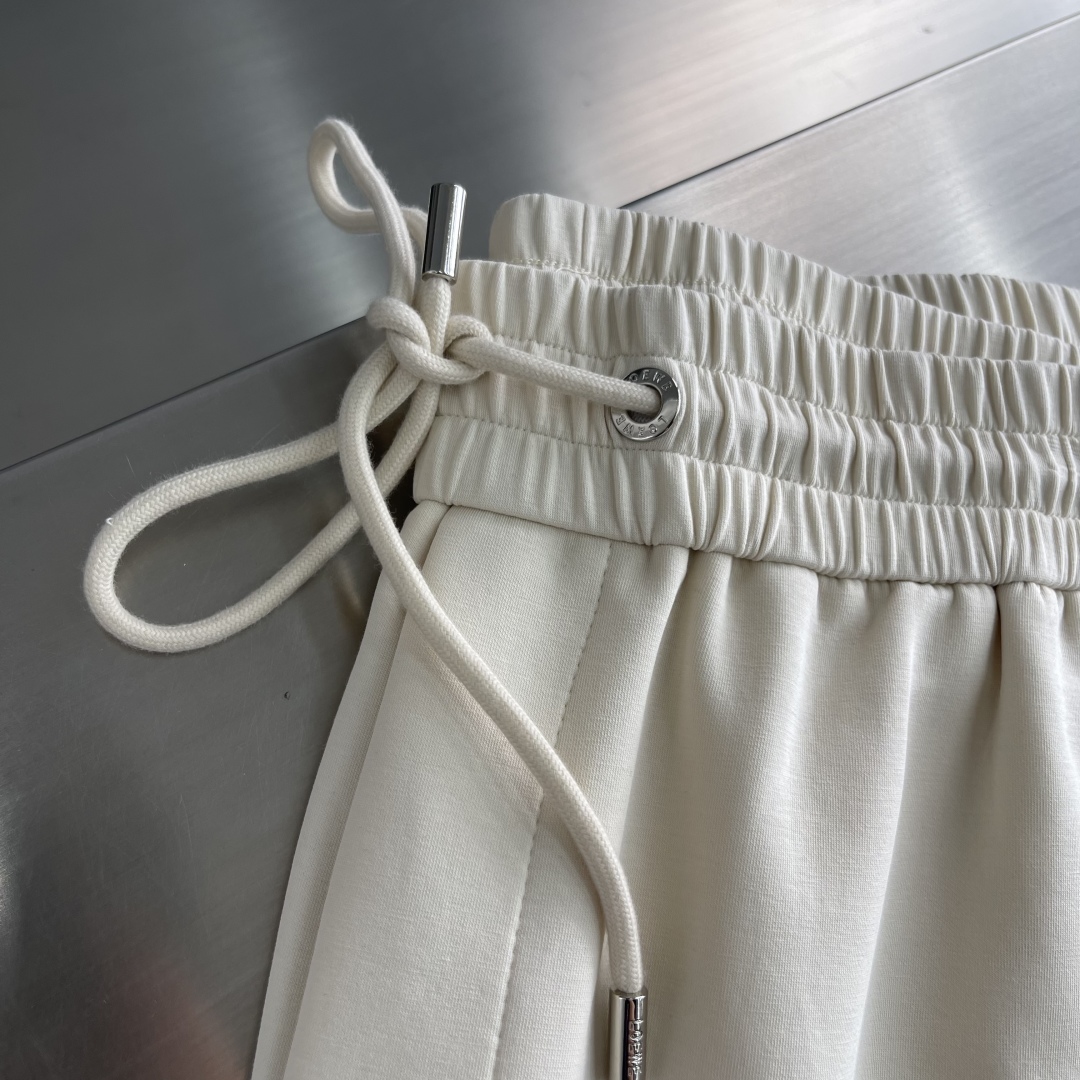Loewe 2025ss Casual Pants Lightweight Comfortable Trousers with Logo 3 cmp i1745080463391 9339 0 0