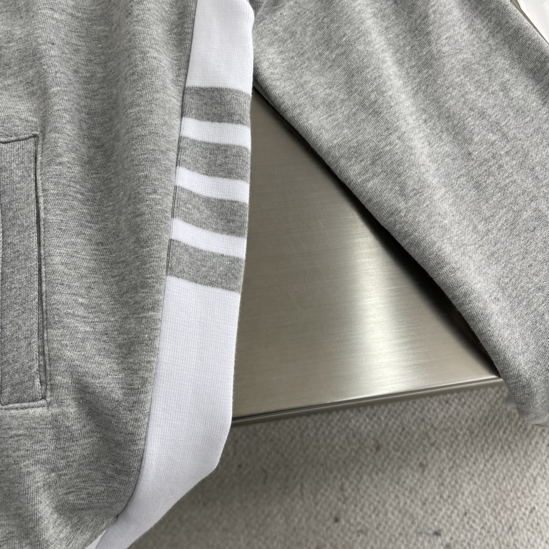 Thom Browne Grey Cotton Zip-Up Hoodie with Signature 4-Bar Stripe 6 cmp i1745148240112 5267 0 2