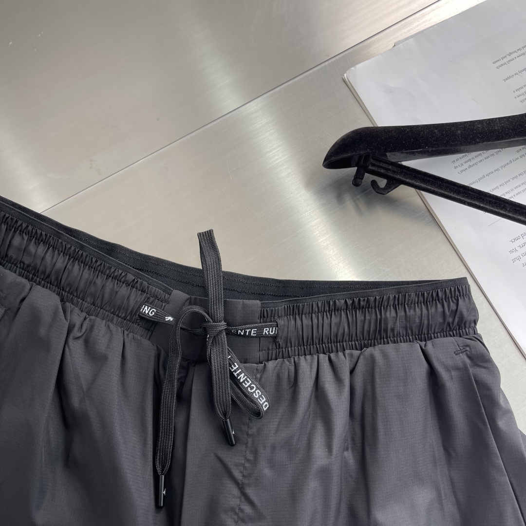 Descente Men's Quick-Dry Casual Shorts - Lightweight & Breathable for Sports 5 cmp i1745148432242 6941 0 2