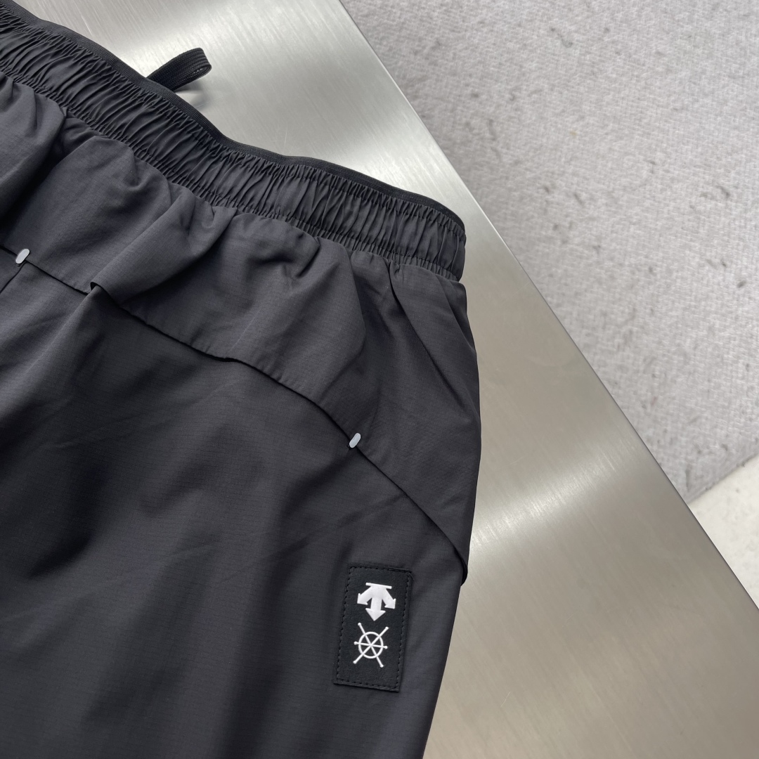 Descente Men's Quick-Dry Casual Shorts - Lightweight & Breathable for Sports 8 cmp i1745148432258 8195 0 5