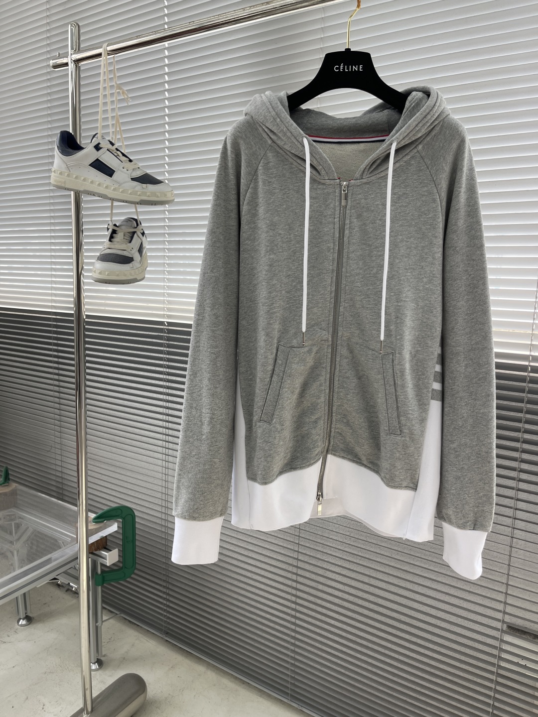 Thom Browne Grey Cotton Zip-Up Hoodie with Signature 4-Bar Stripe 1 cmp i1745149901874 6428 0 5