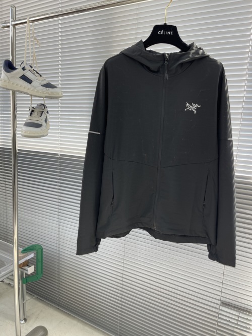 Arc'teryx Sunscreen Windbreaker Lightweight Jacket Multi-Pocket Zip Up 1 Arc'teryx Sunscreen Windbreaker Lightweight Jacket Multi-Pocket Zip Up