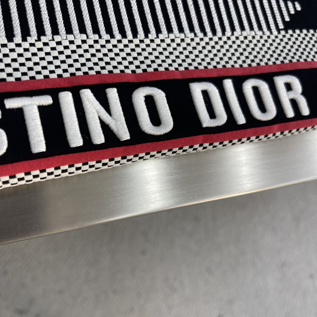 cmp i1745236224001 3107 0 2