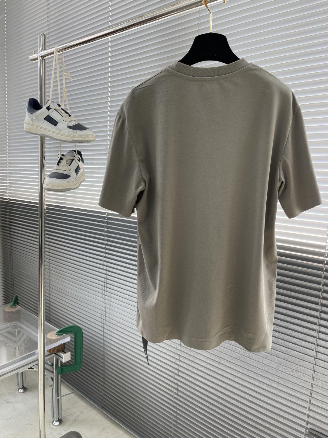 Arc'teryx LEAF Logo T-Shirt - Comfortable Cotton Blend Tee for Everyday Wear 8 cmp i1745240145301 9757 0 7