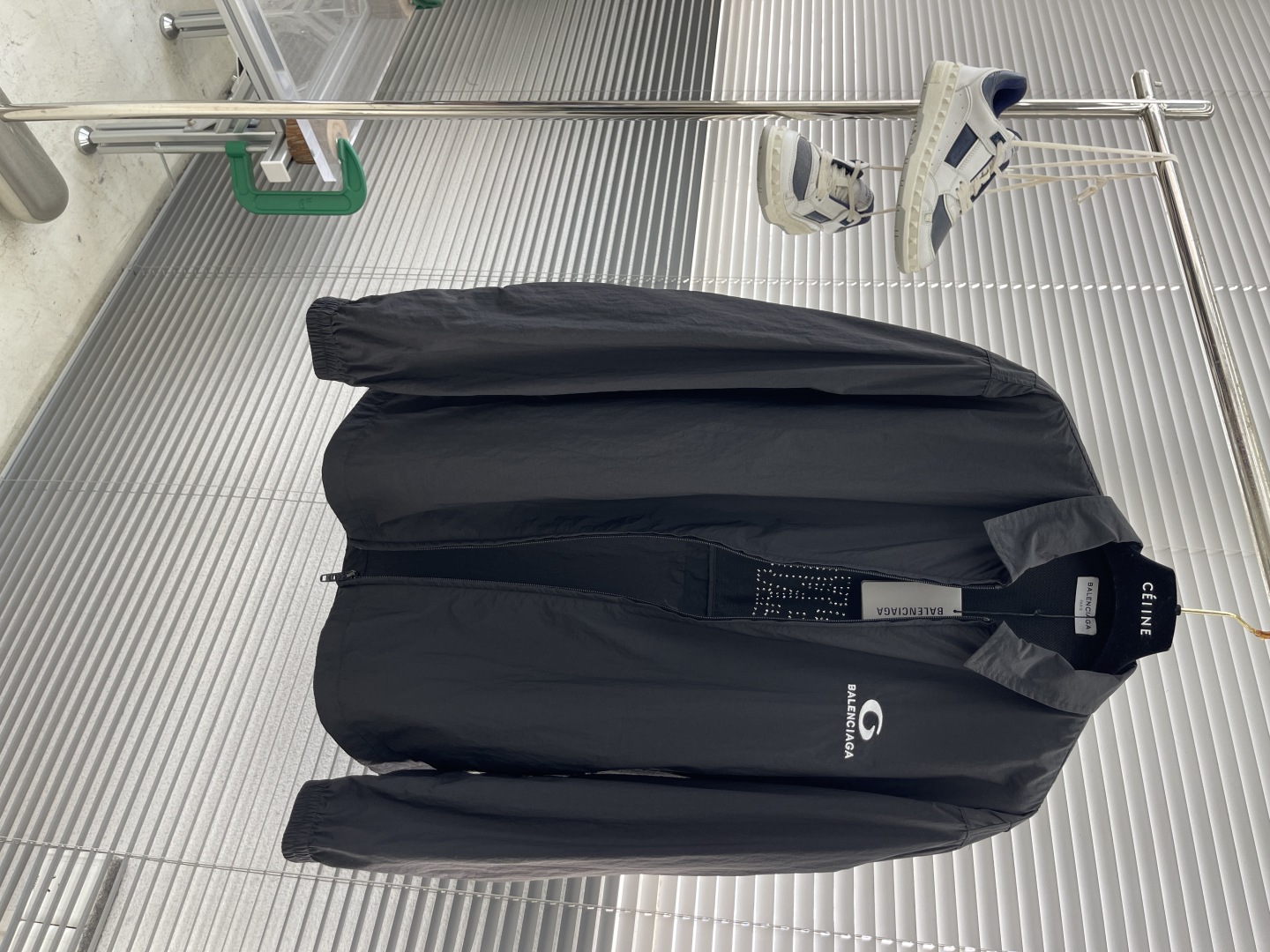 Balenciaga Men's Black Windbreaker Jacket with Embroidered Logo 2 cmp i1745327463112 4728 0 6