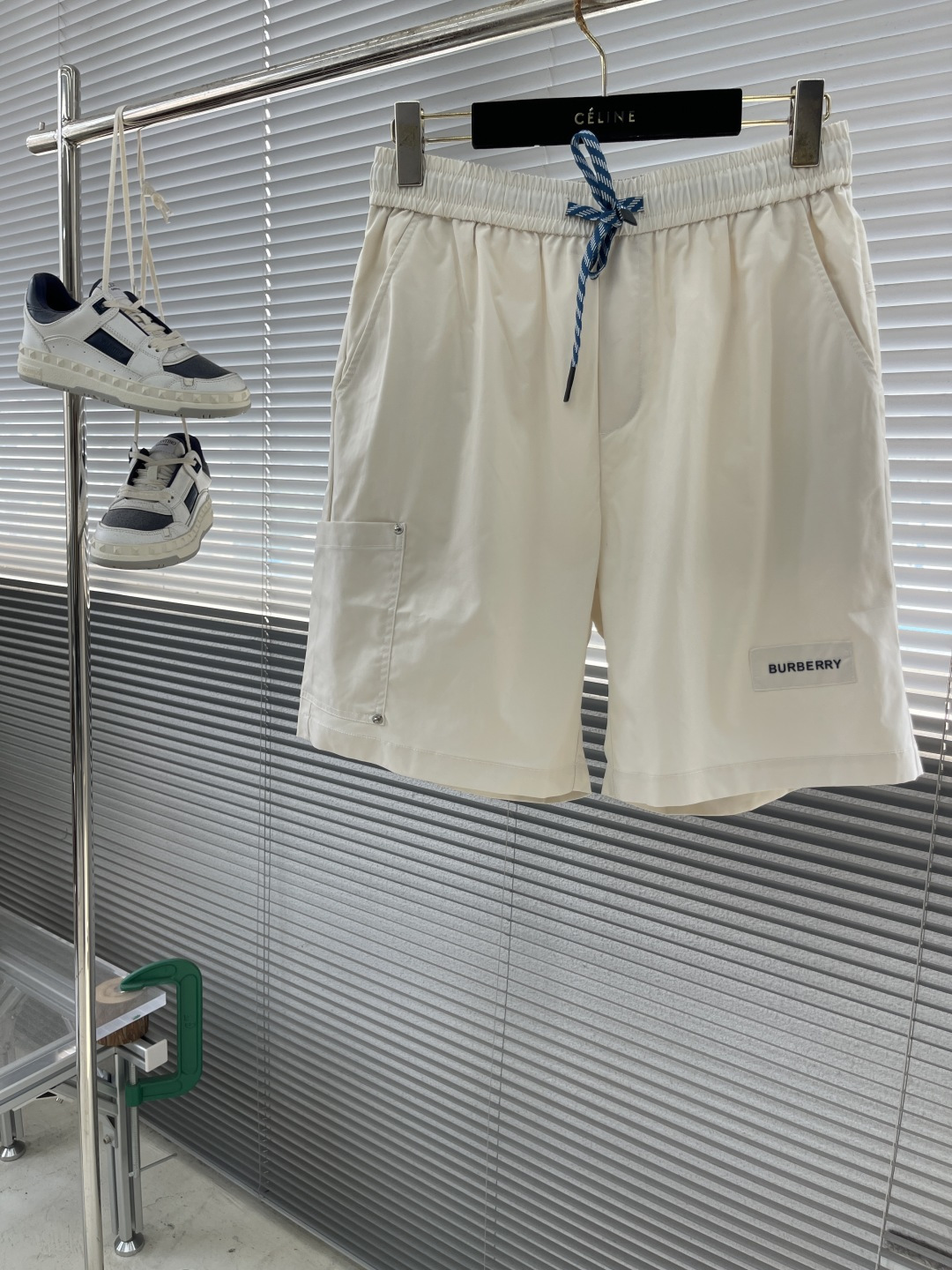 Burberry Men's Summer Beach Shorts with Logo Detail - Comfortable & Stylish