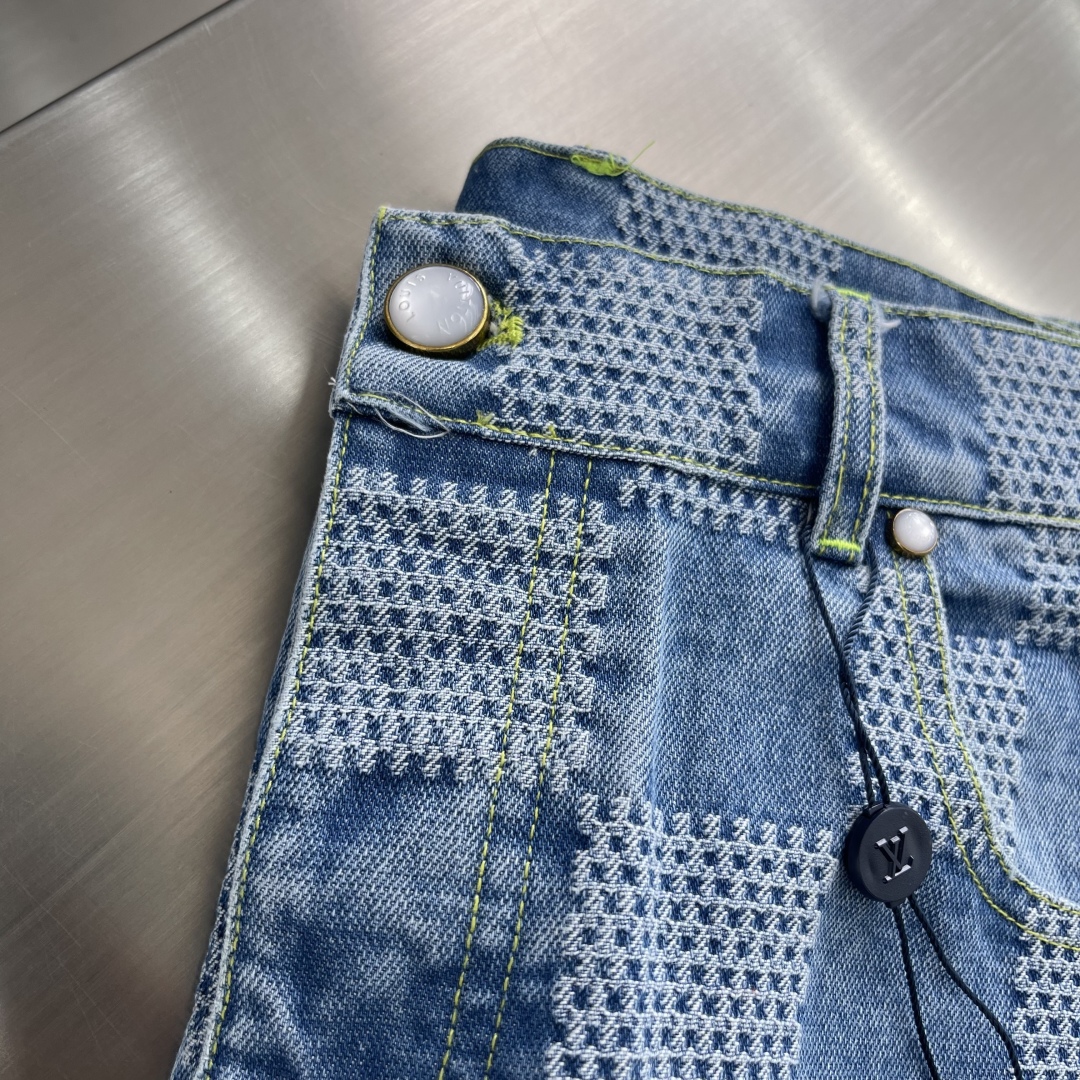 Louis Vuitton 25SS Blue Damier Jacquard Cotton Poplin Shorts 3 cmp i1745329140266 9831 0 0