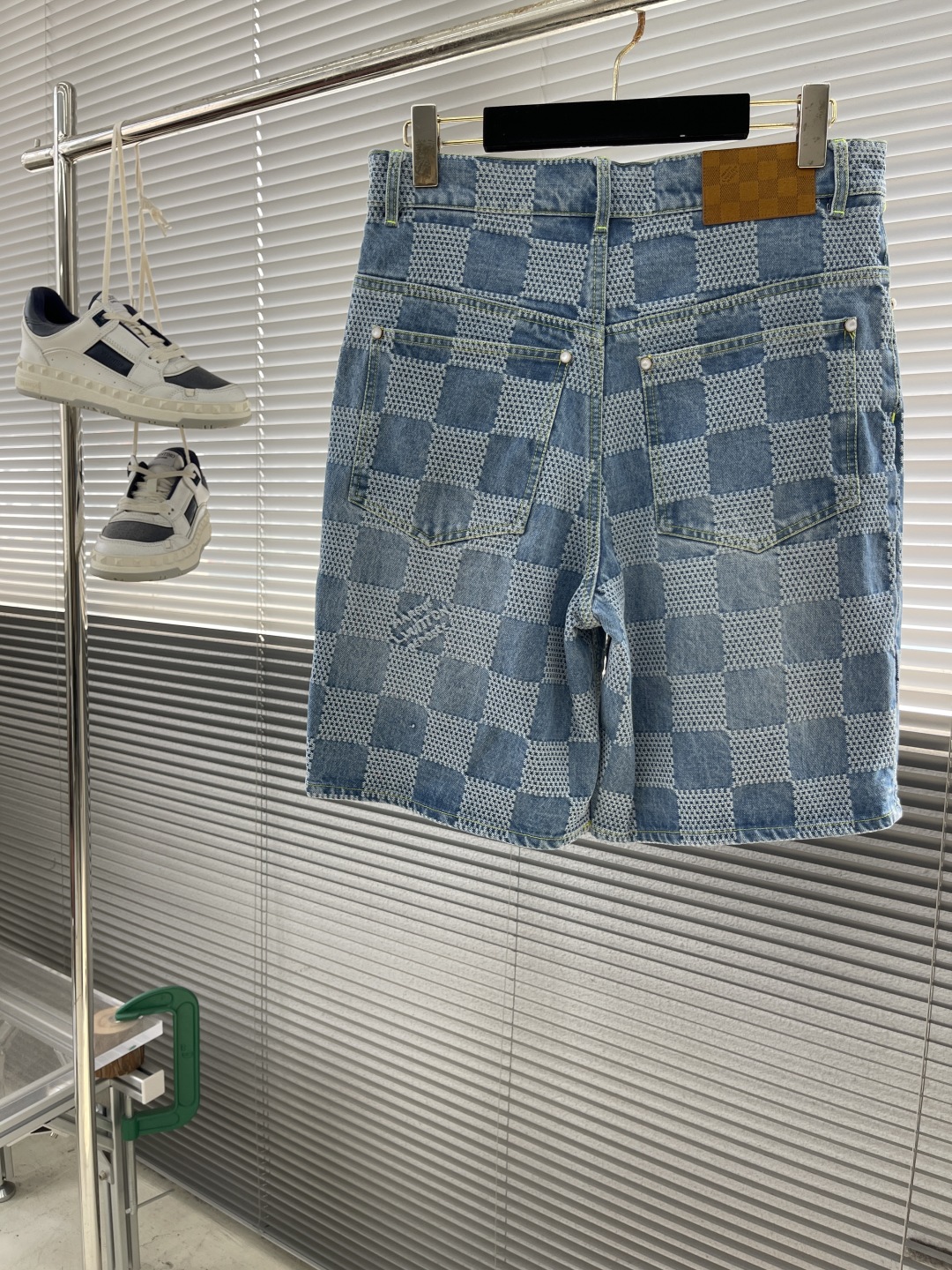 Louis Vuitton 25SS Blue Damier Jacquard Cotton Poplin Shorts 9 cmp i1745346039195 8401 0 8