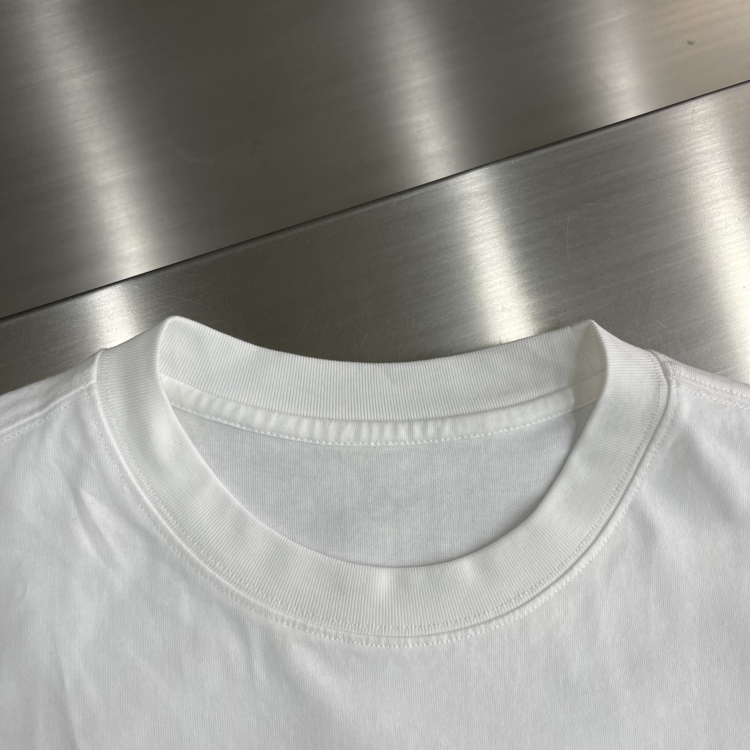 Loewe 25SS Embroidered Logo T-Shirt, Premium Cotton, Relaxed Fit 3 cmp i1745410381284 7951 0 0