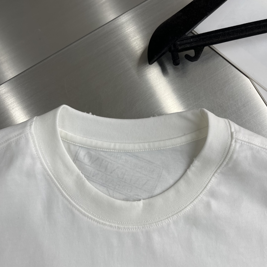 Valentino Garavani Men's White Stamp Logo T-Shirt - Soft & Breathable 3 cmp i1745410461320 1562 0 0
