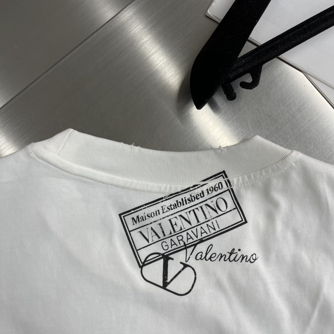 Valentino Garavani Men's White Stamp Logo T-Shirt - Soft & Breathable 7 cmp i1745410461330 3706 0 3