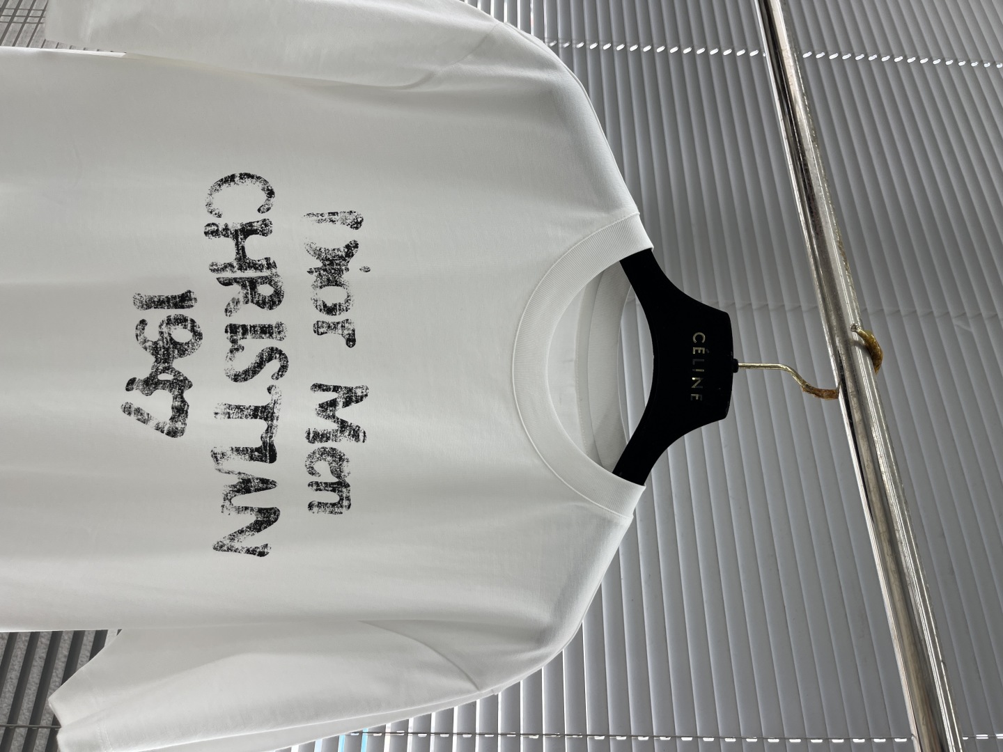 Dior Men's 2025 Spring/Summer White Cotton T-Shirt with Distressed Logo 2 cmp i1746354755336 8307 0 6