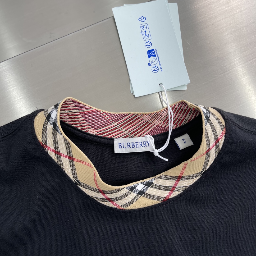 Burberry Men's Black Cotton T-Shirt with Signature Check Collar - Casual Fit 3 cmp i1746442795316 3895 0 0