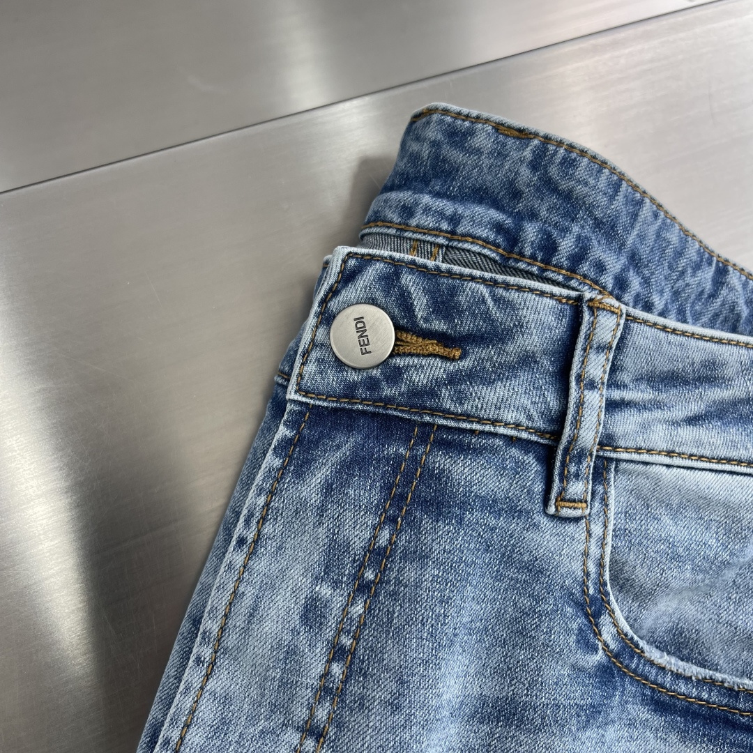 FEND  牛仔裤服装 4