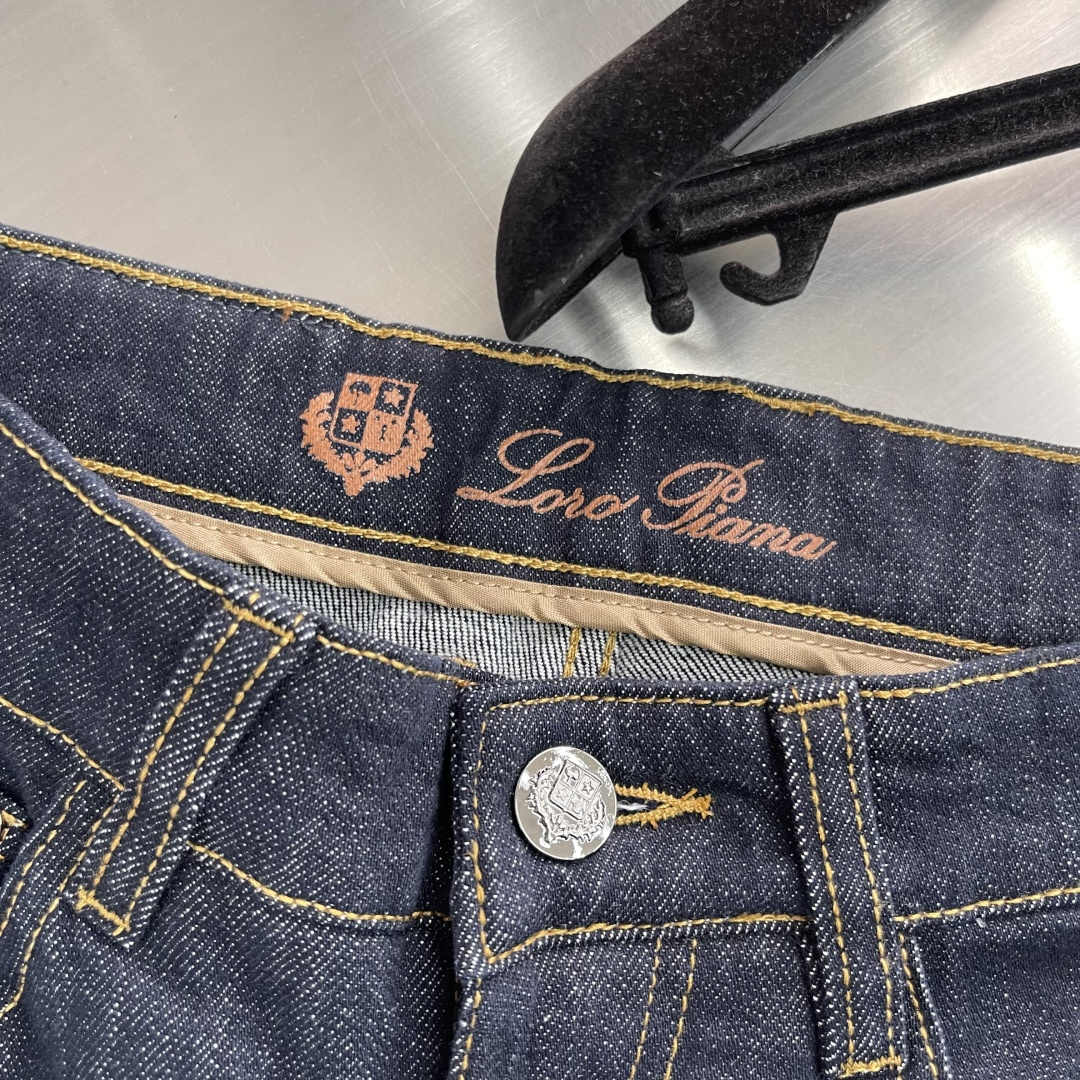 Loro Piana  牛仔裤服装 6