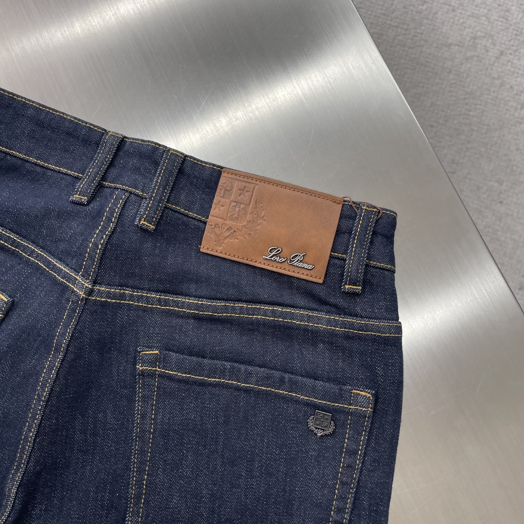 Loro Piana  牛仔裤服装 8