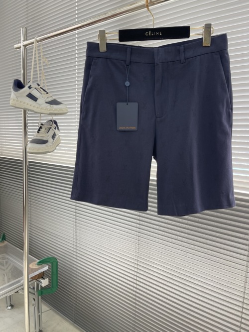 Louis Vuitton 25SS Logo Jacquard Mid-Waist Straight Casual Shorts 1 Louis Vuitton 25SS Logo Jacquard Mid-Waist Straight Casual Shorts
