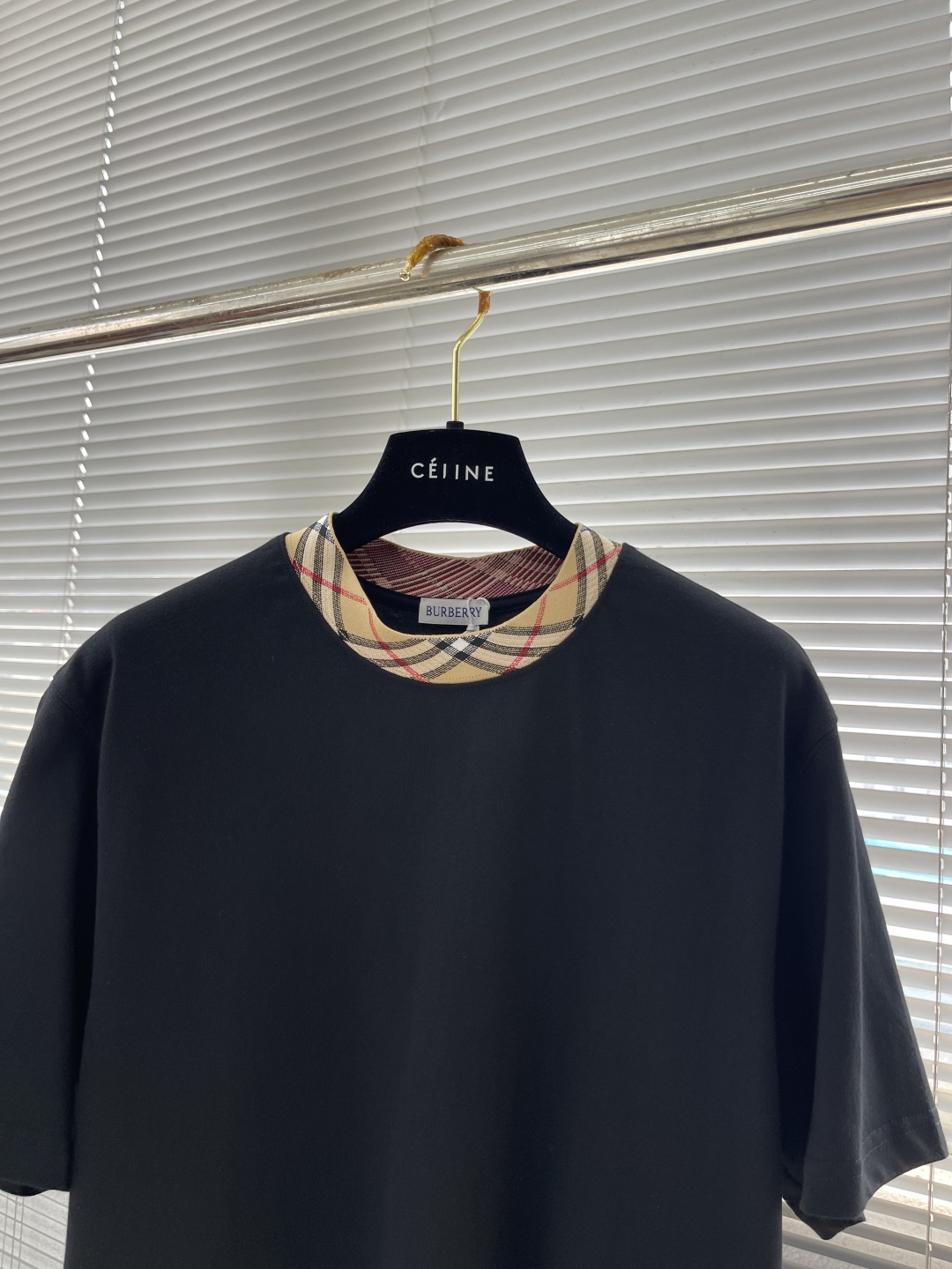 Burberry Men's Black Cotton T-Shirt with Signature Check Collar - Casual Fit 2 cmp i1746445722538 4316 0 6
