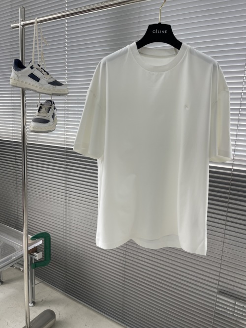 Tom Ford 25SS Spring/Summer White Crew Neck T-Shirt | Relaxed Fit 7 Tom Ford 25SS Spring/Summer White Crew Neck T-Shirt | Relaxed Fit