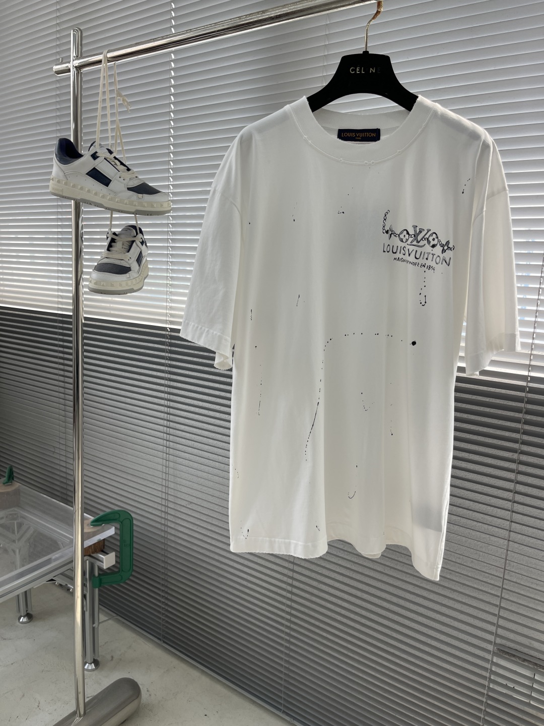 Louis Vuitton Men's Graffiti Print Cotton T-Shirt - Short Sleeve Tee