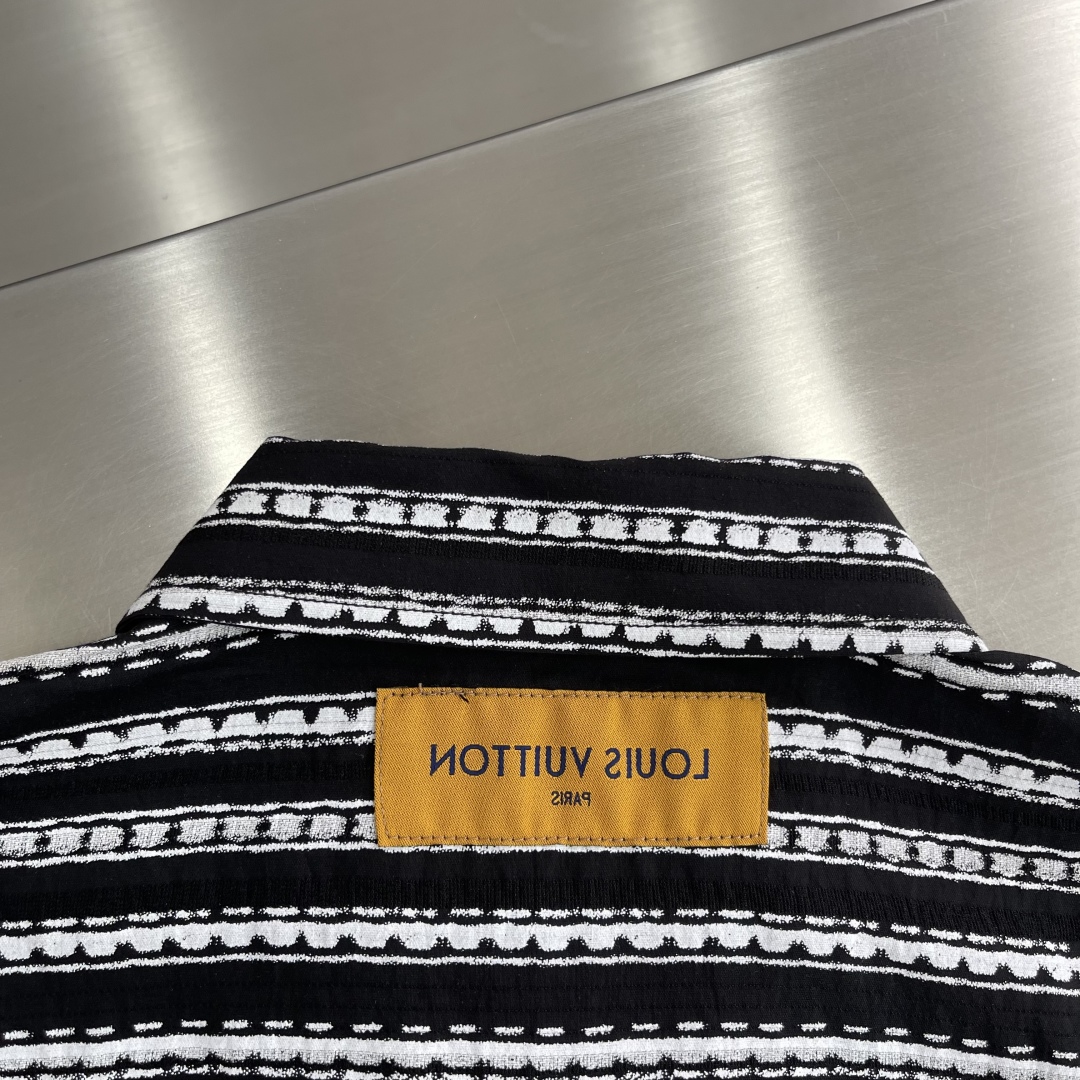 Celine Striped Tencel Short Sleeve Shirt, Classic Styling, Comfortable Fit 7 cmp i1746622640843 8974 0 4