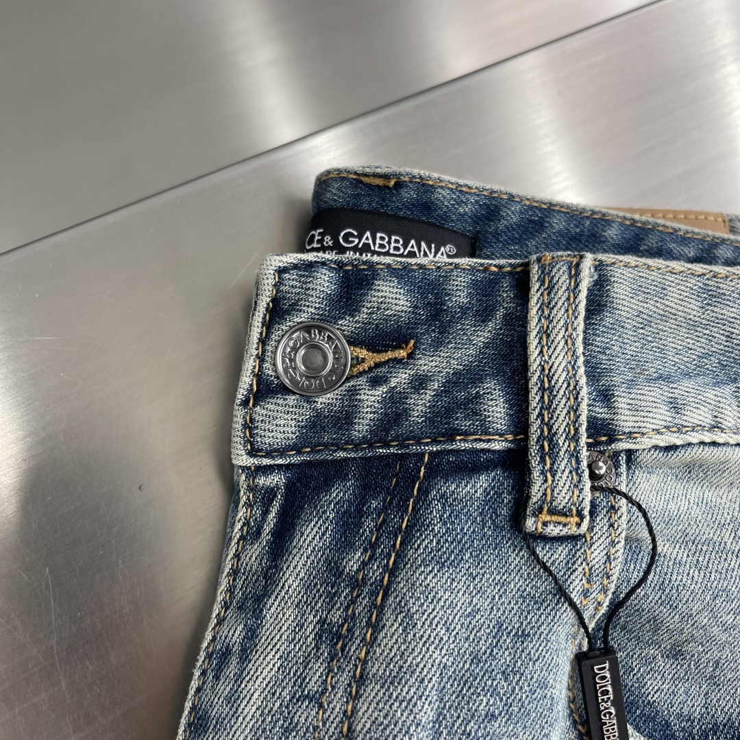 Dolce & Gabbana  牛仔短裤服装 3