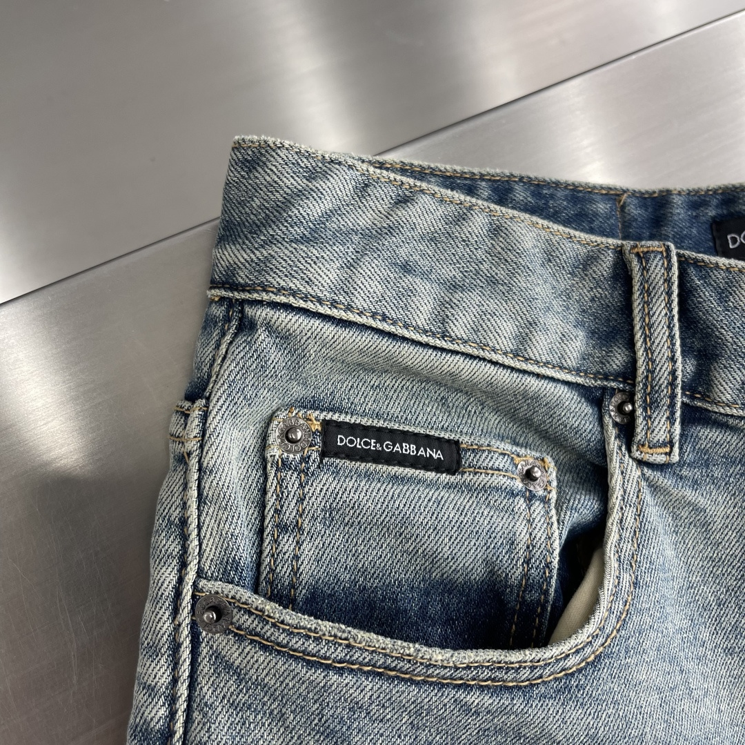 Dolce & Gabbana  牛仔短裤服装 4