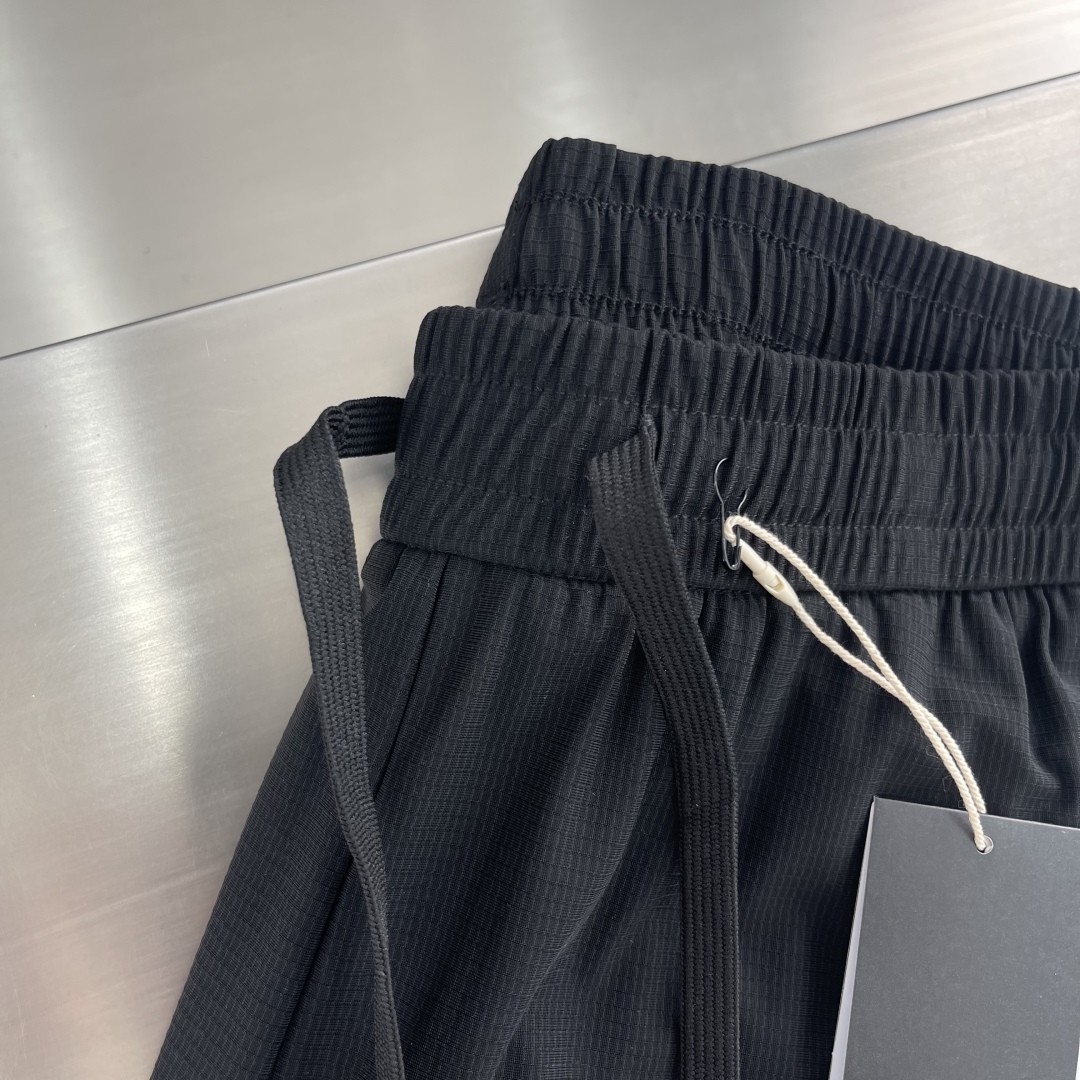 Descente Men's Ice Silk Quick-Dry Lightweight Athletic Long Pants 3 cmp i1746625138485 4570 0 0