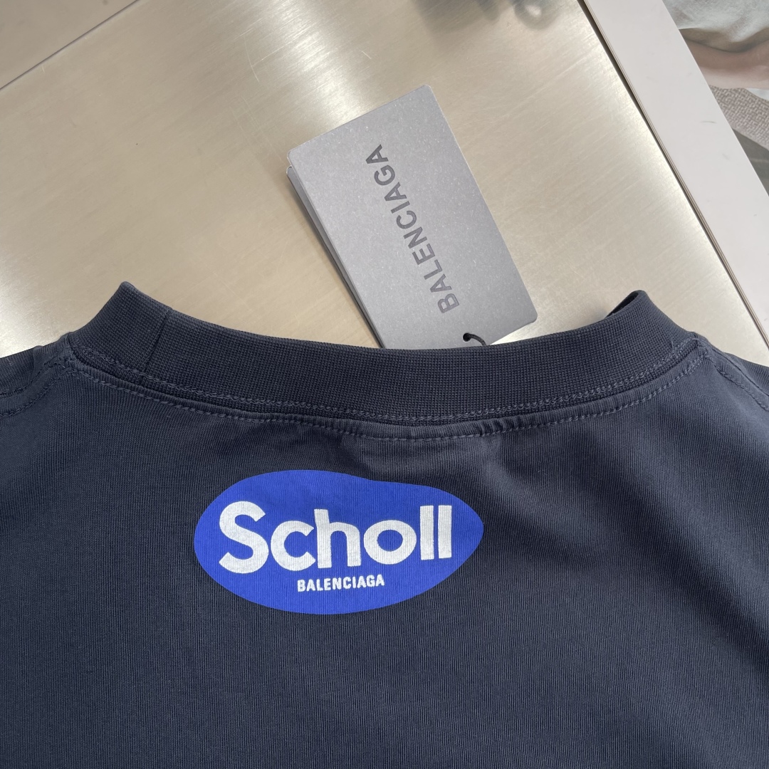 Balenciaga Scholl Logo Oversized T-Shirt | Unisex Short Sleeve Tee 6 cmp i1746788779270 2890 0 3