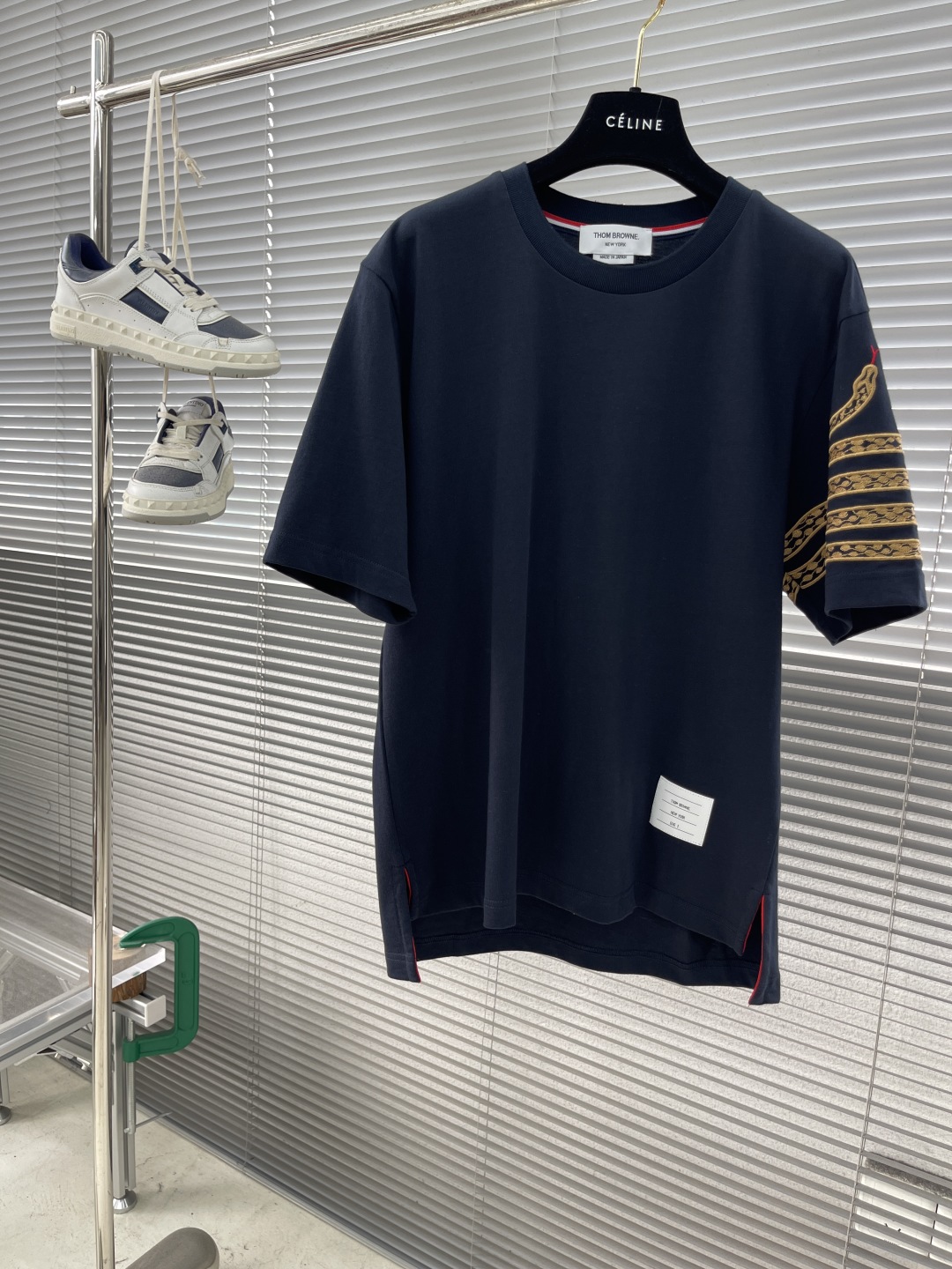 Thom Browne Snake Embroidered Short Sleeve T-Shirt | Soft & Breathable 1 cmp i1746948840877 8157 0 7