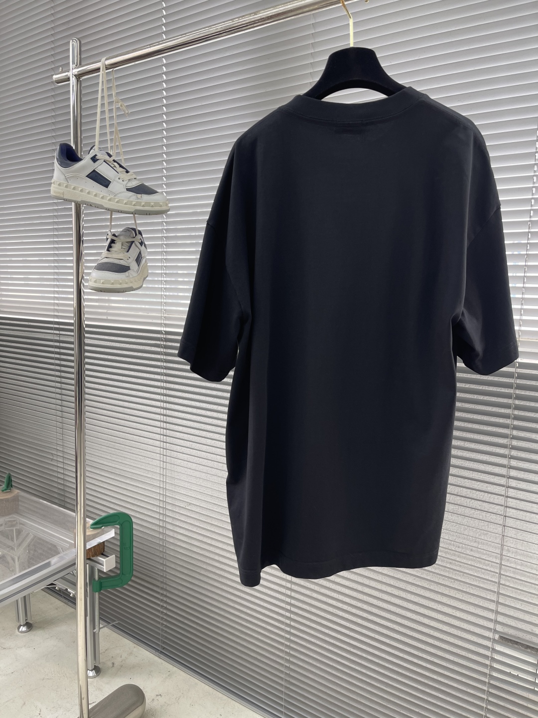 Balenciaga 2025 Cotton T-Shirt with Graphic Logo - Unisex Fashion 8 cmp i1746955182773 9955 0 7