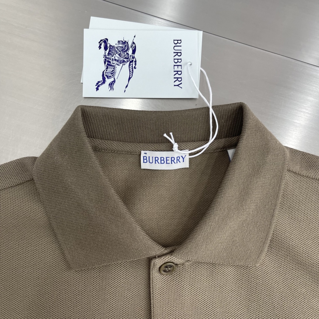 Burberry Men's Classic Fit Polo Shirt with Equestrian Knight Design 3 cmp i1746957790031 8592 0 0