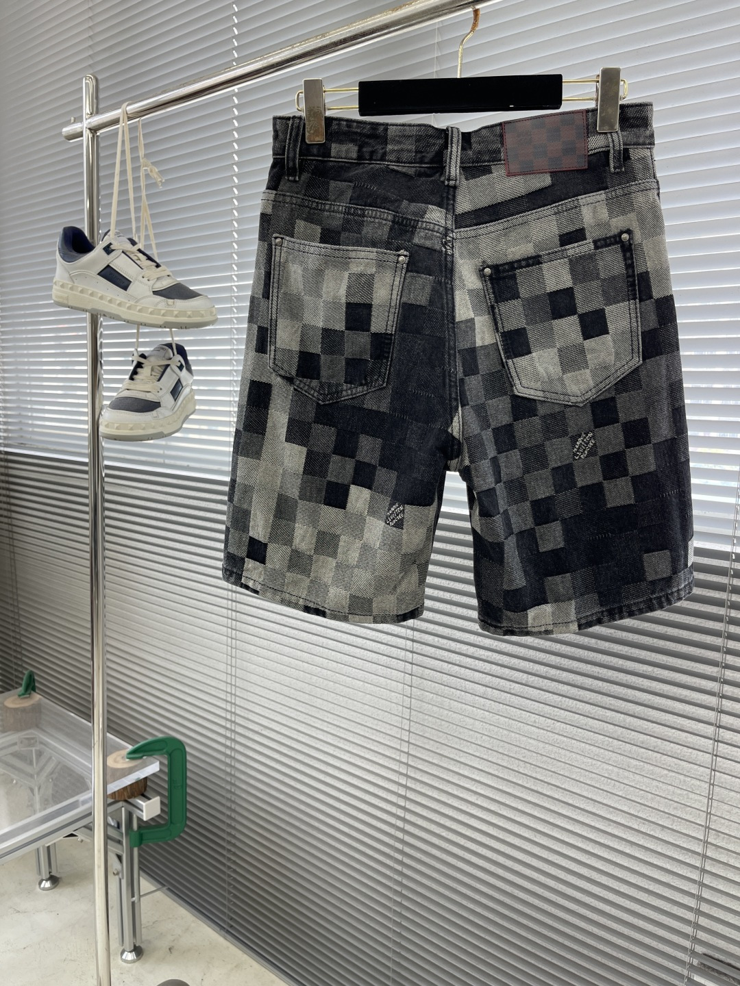   牛仔短裤服装 9