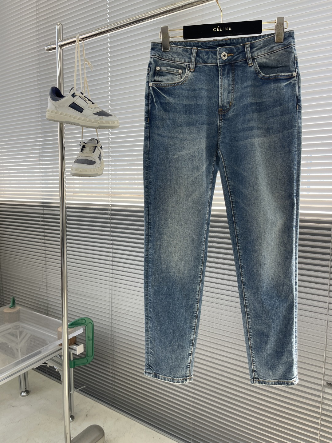 LOEW  牛仔长裤服装 2