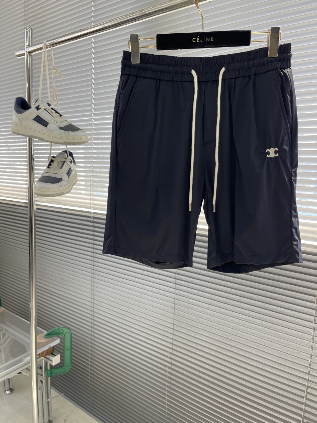 -Celin  25夏季男士速干5分短裤，是运动与休闲的优质之选。...